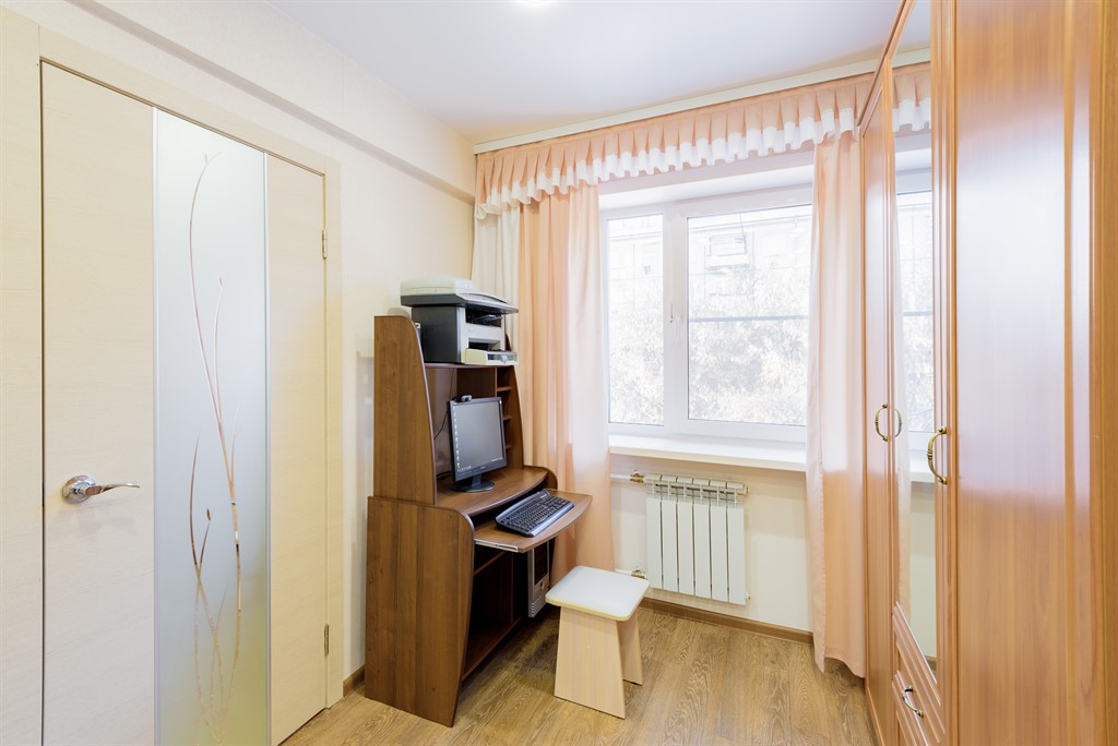 2-комн., Байкальская, д. - 192, 3/5, Панель, 50, Почасовая