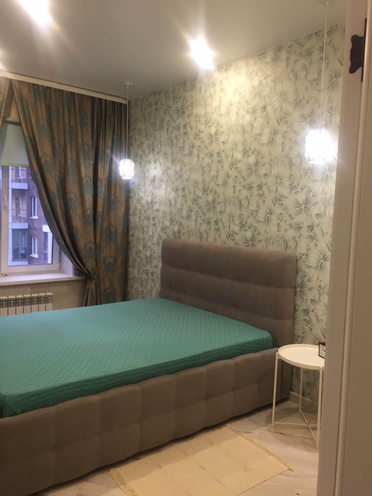 2-комн., октябрьский, байкалькая, д.232а, 6/10 эт., монолит-кирпич, 75/50/15 м2, посуточно